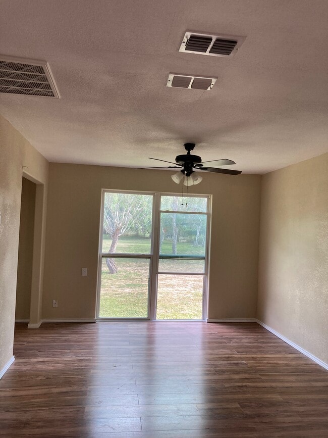 Photo - 501 W Corpus St