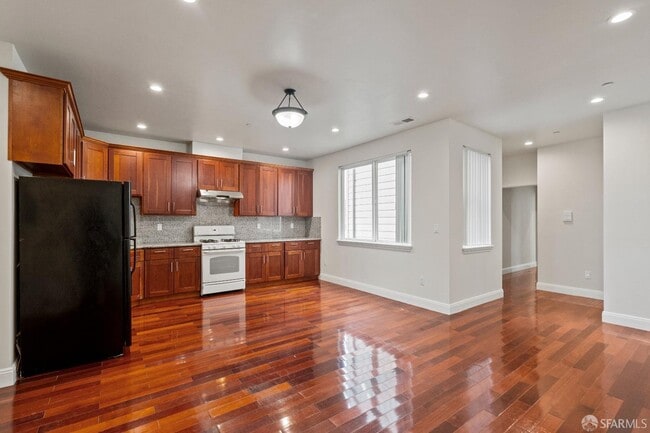 Photo - 1280 20th Ave