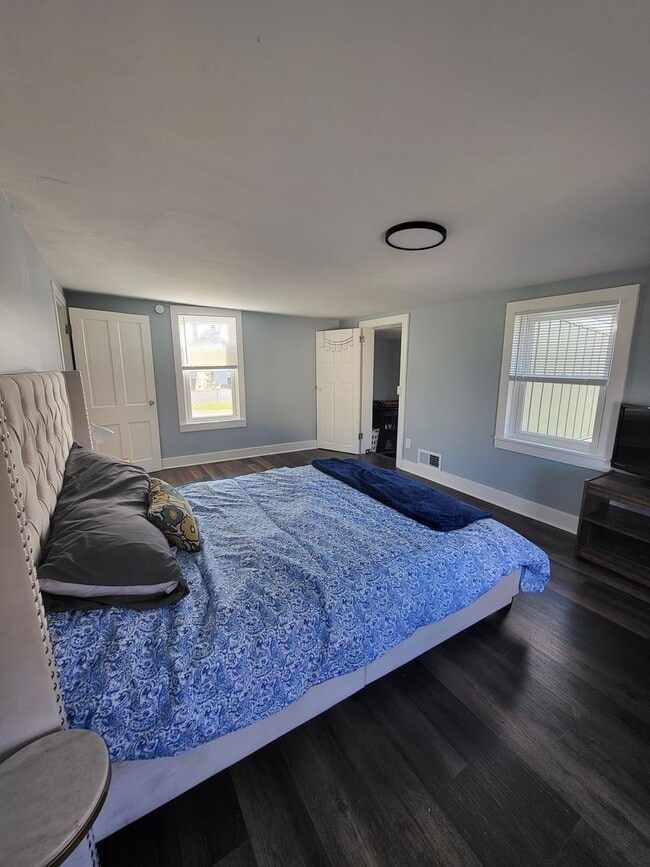 Photo - Fully Furnished Single Family Home In Akron