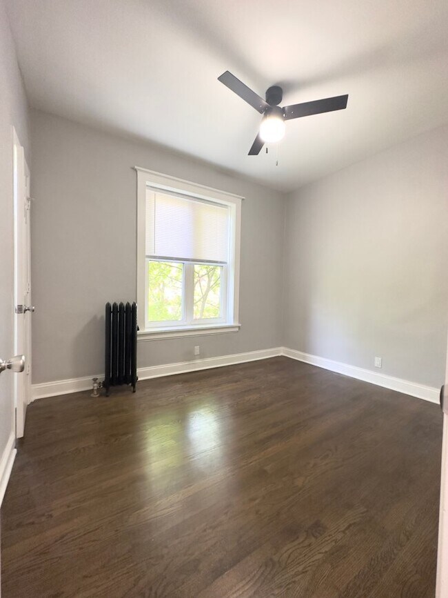 Photo - 6259 N Lakewood Ave Unit 6259 North Lakewood Avenu