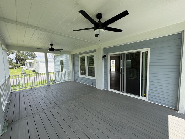 1630 Voyager Dr