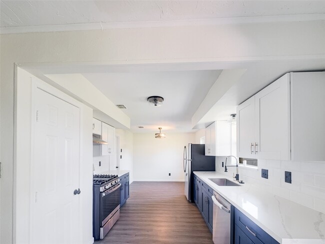 Photo - 5111 Seymour Dr