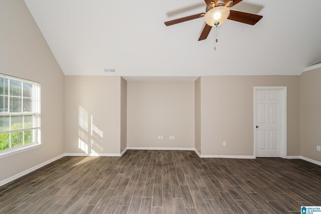 Photo - 1282 Railroad Dr