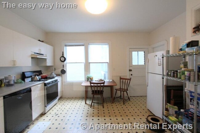 Photo - 32 Chatham St Unit #4