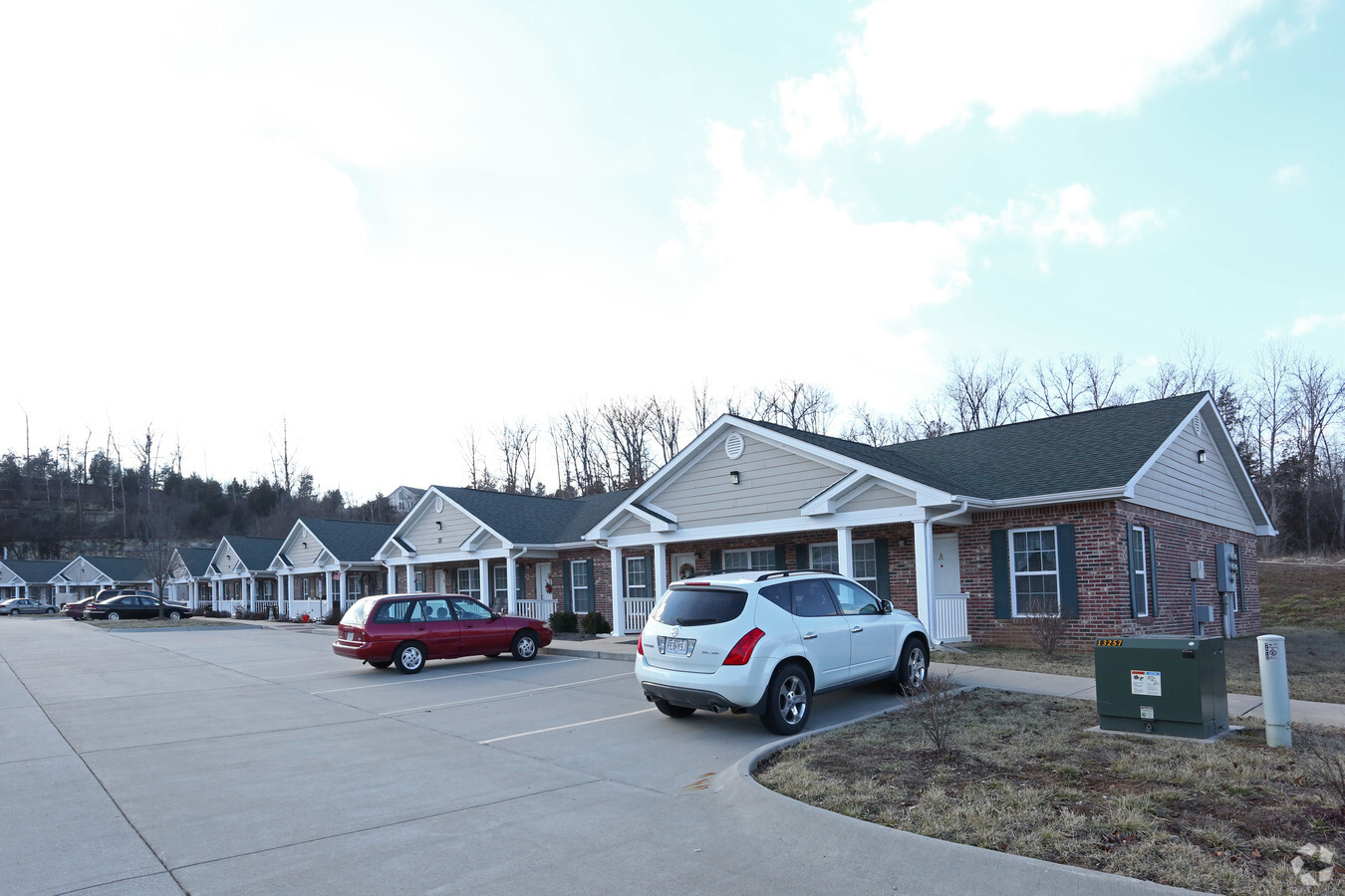 Sand Hills Place - Sand Hills Place Apartments