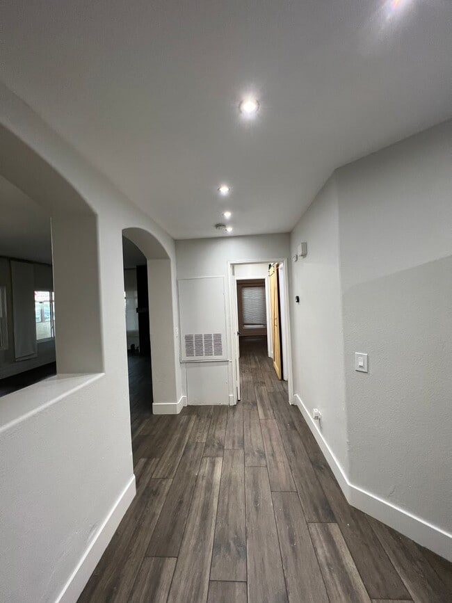 Photo - New to the Market! 2 Bed 2 Bath upgraded Tijeras Creek Villas home