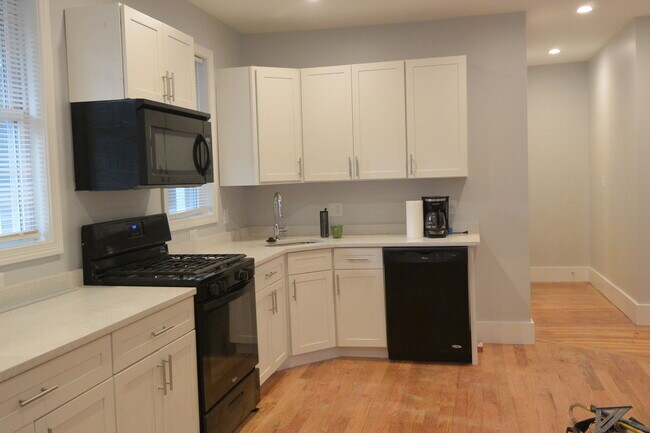 Photo - 54 Tremont St Apartment Unit 1