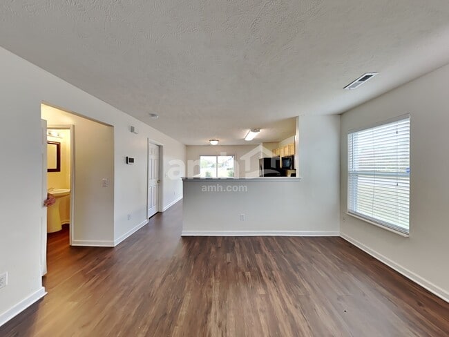 Photo - 4179 Longfellow Dr
