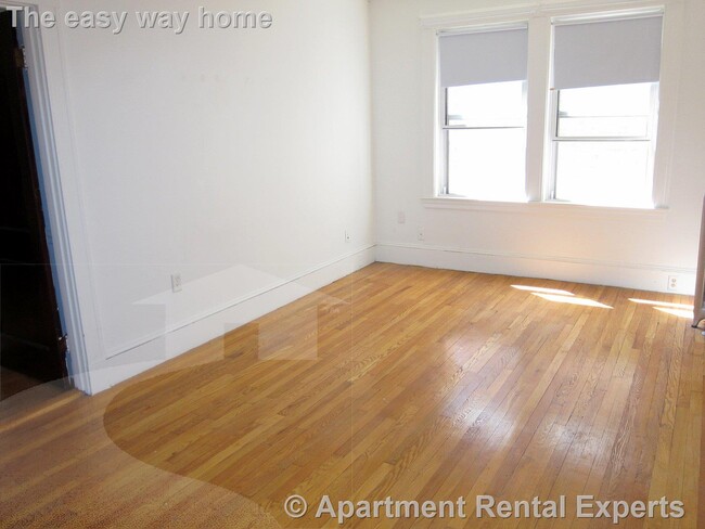 Building Photo - 155 Summer St Rental