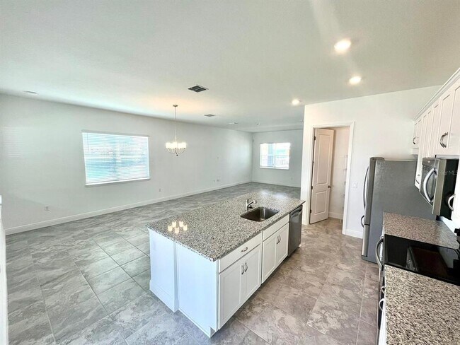 Photo - 3082 Voyager Ave