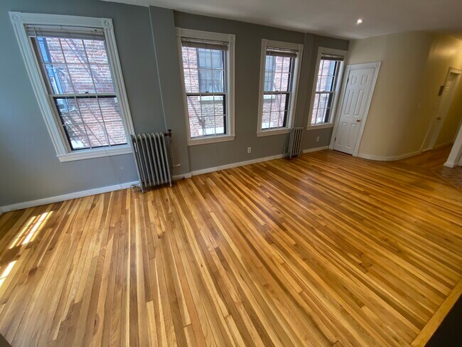 Photo - 82 Phillips St Unidad 2