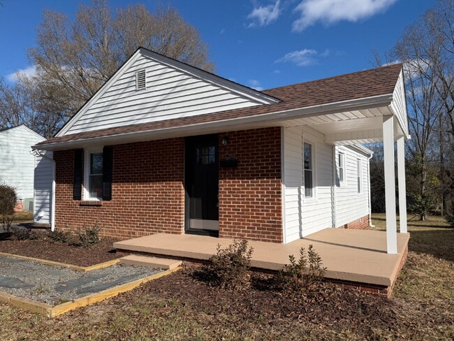 Photo - 520 Delaware Ave