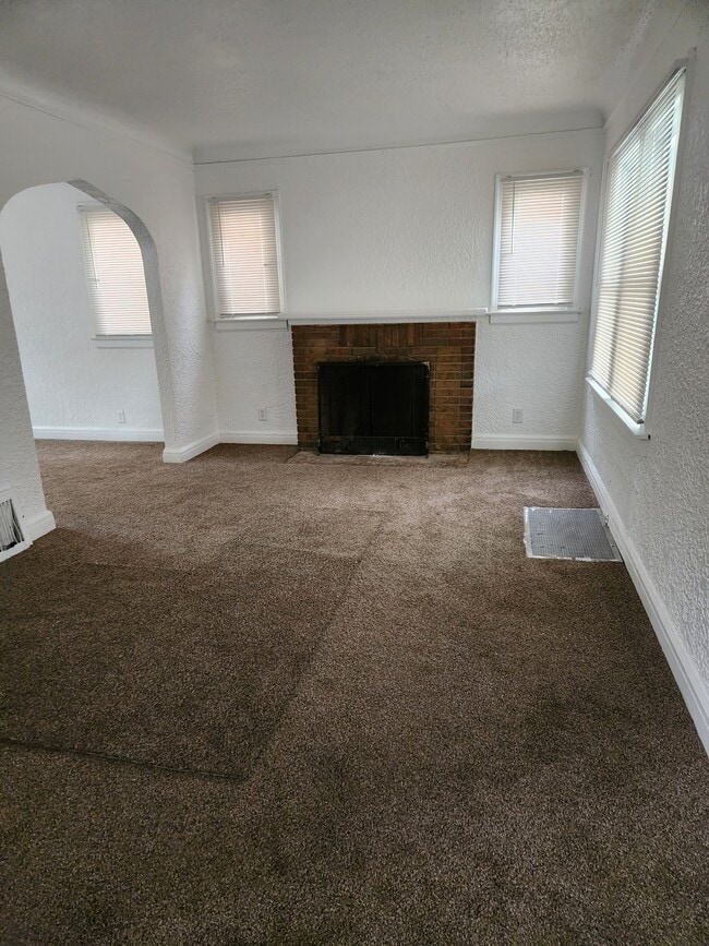Building Photo - 19321 Ryan Rd Rental