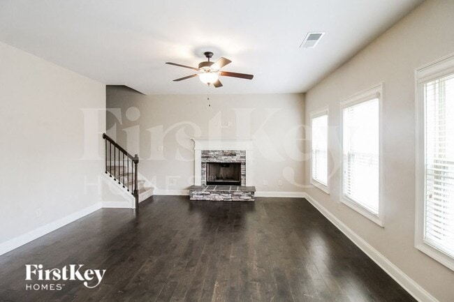 Photo - 113 Village Pl