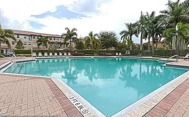 Building Photo - 705 SW 147th Ave Rental