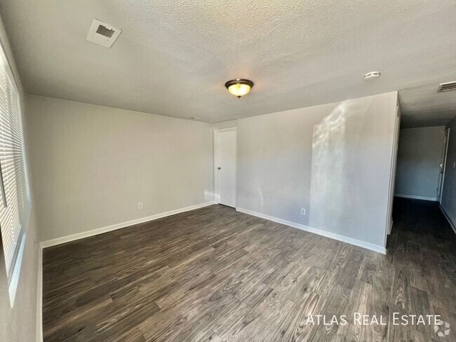 Building Photo - 1016 Magnolia St Unit B Rental
