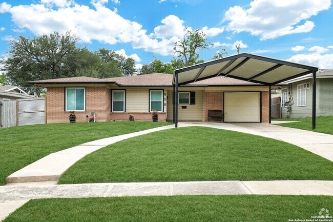 Building Photo - 358 Saratoga Dr Rental