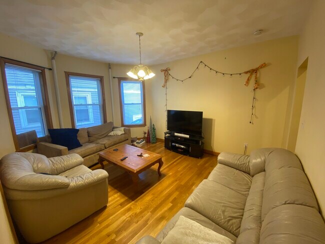 35 Hancock St Unit 1