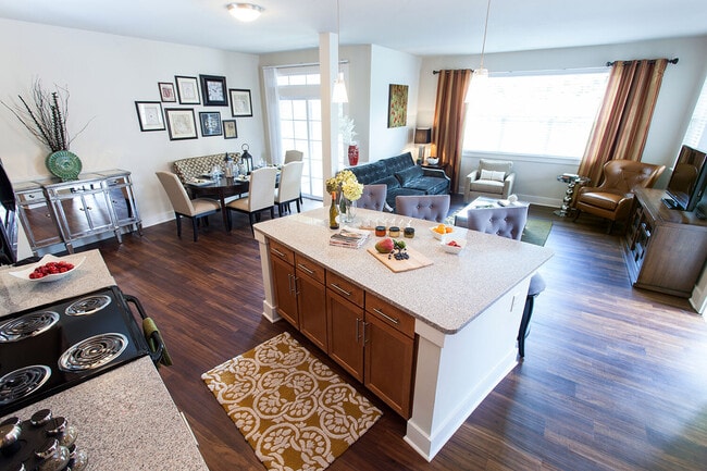 Solana Apartments