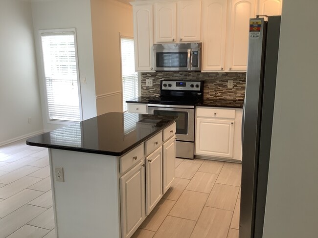 Photo - 2106 Forest Edge Dr