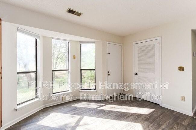 Photo - 2258 Cheshire Dr