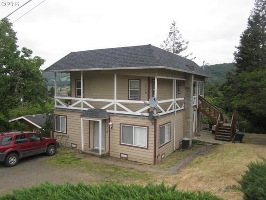 Photo - 1714 SE Giles St Unit 1714