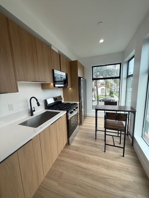 Photo - 1200 W 37th Dr Unit Room 2