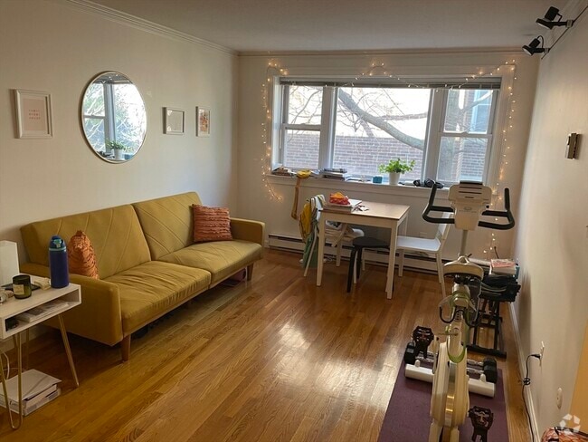 Building Photo - 1691 Cambridge St Unit 34 Rental