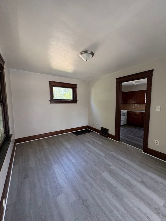 Photo - Three bedroom one bathroom home for rent