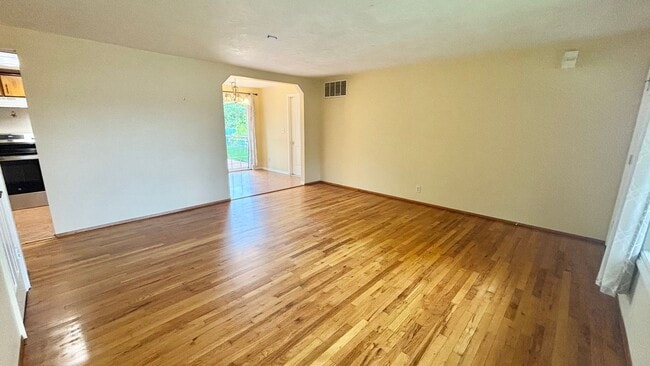 Photo - 1/2 Month Free - Charming Single-Level Home with Spacious Yard & Easy Portland Access