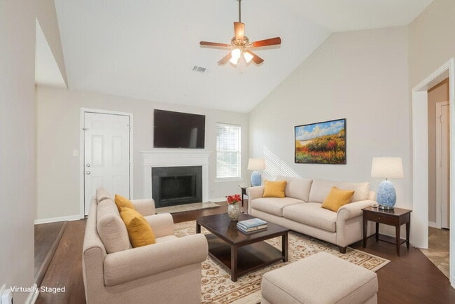 Photo - 231 Carson's Cove