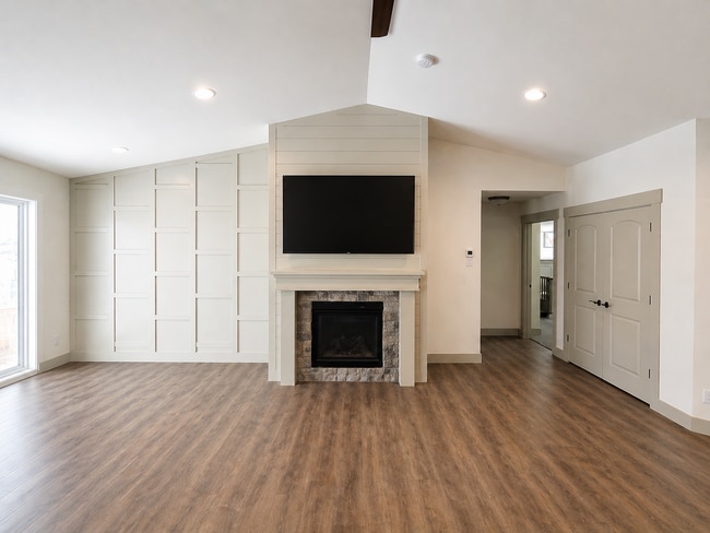 Photo - BEAUTIFUL 4 BED 3 BATH HOME IN REXBURG WITH CONNECTED OFFICE & SEPARATE ENTRANCE