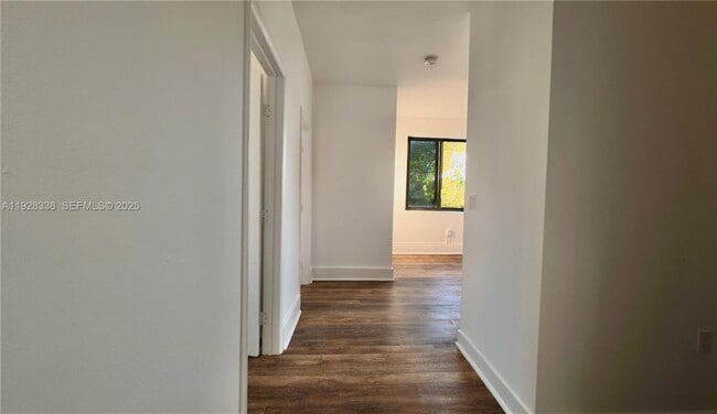 Photo - 337 SW 5th Ave Unit 12