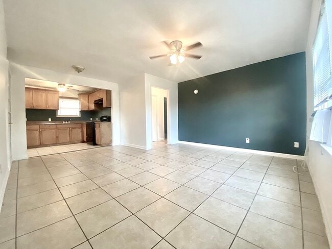 1138 4th Ave N