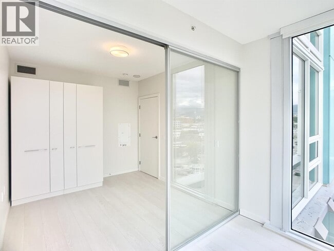 Photo - 180 E 2nd Ave Unité 714