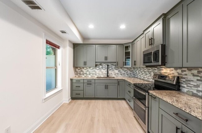 310 Big Creek Way