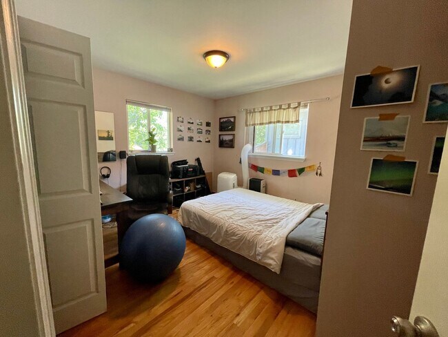 Photo - 6 Bed/3 Bath Home in Table Mesa
