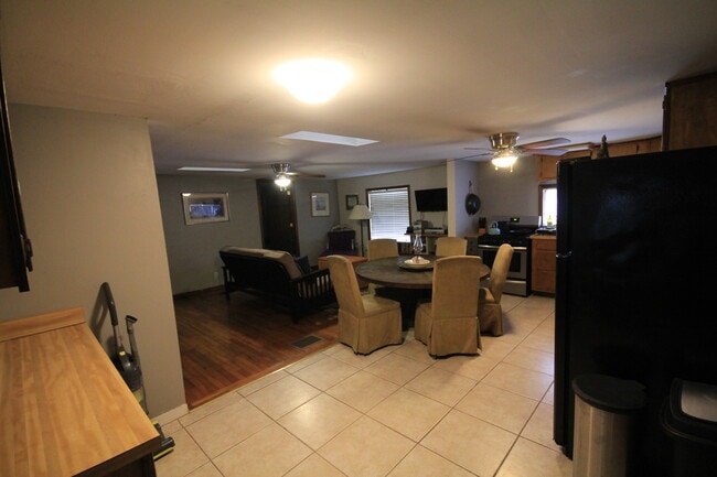 Sala de estar - 25140 NE 133rd St