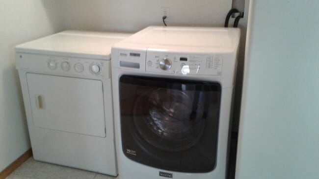 Photo - 622 Nickey Way