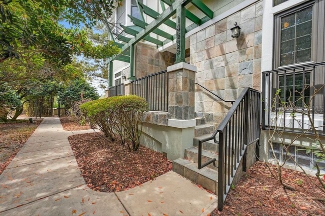 Photo - 14525 Damai Ln