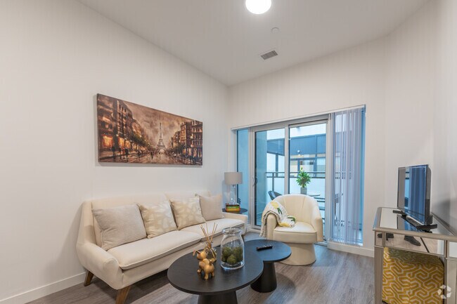 2BR, 1BA - 641SF - Living Room