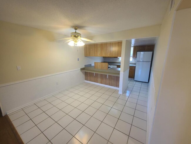 Photo - 254 Ulster Ln