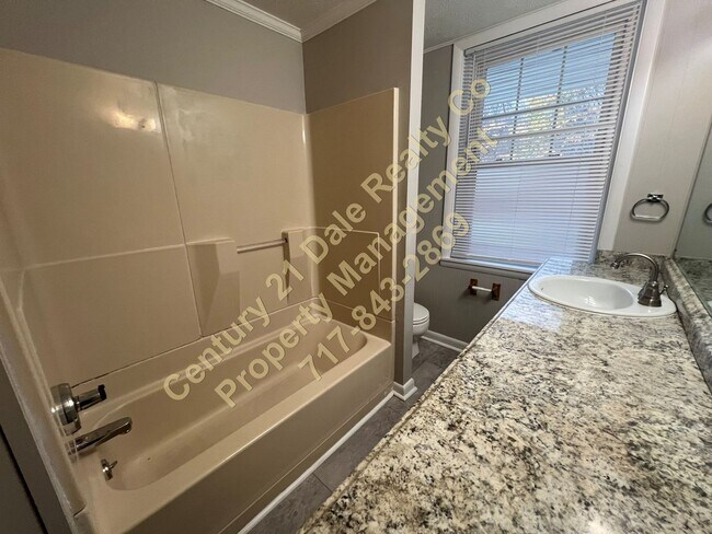 Photo - 1414 S George St Apartamento Unidad 2nd Floor