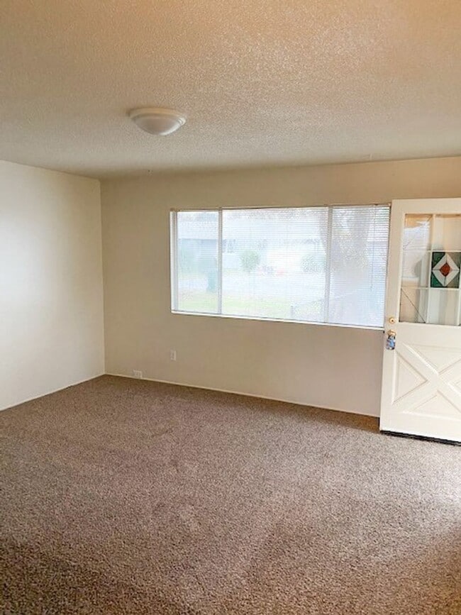 Photo - LA5731 Unit B