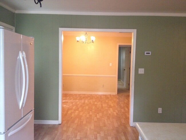 Photo - 4 BR / 2 BA Cute Cape Cod In Chester, Avai...