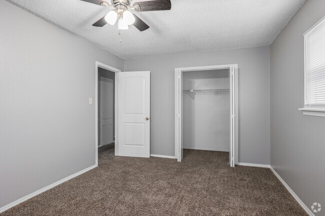 B1 - 2BD, 1BA - 825SF - Bedroom 1