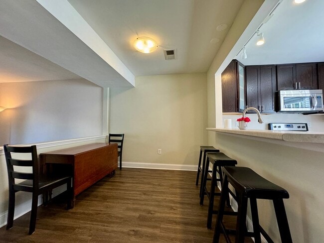 Photo - Comfortable Townhome in a Haymarket Square Community
