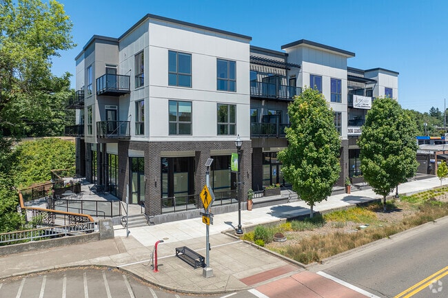 Exterior - Urban Living at Fanno Creek