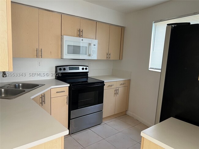 Photo - 1185 Marseille Dr Unit 111