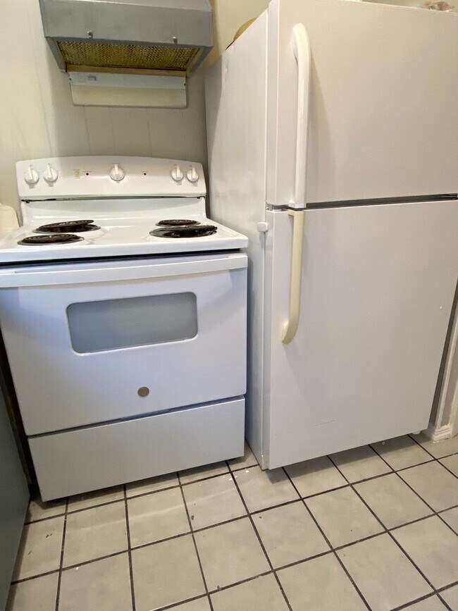 Photo - 1 bed 1 bath apartment in Rossville!